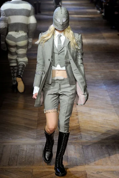 Look 9